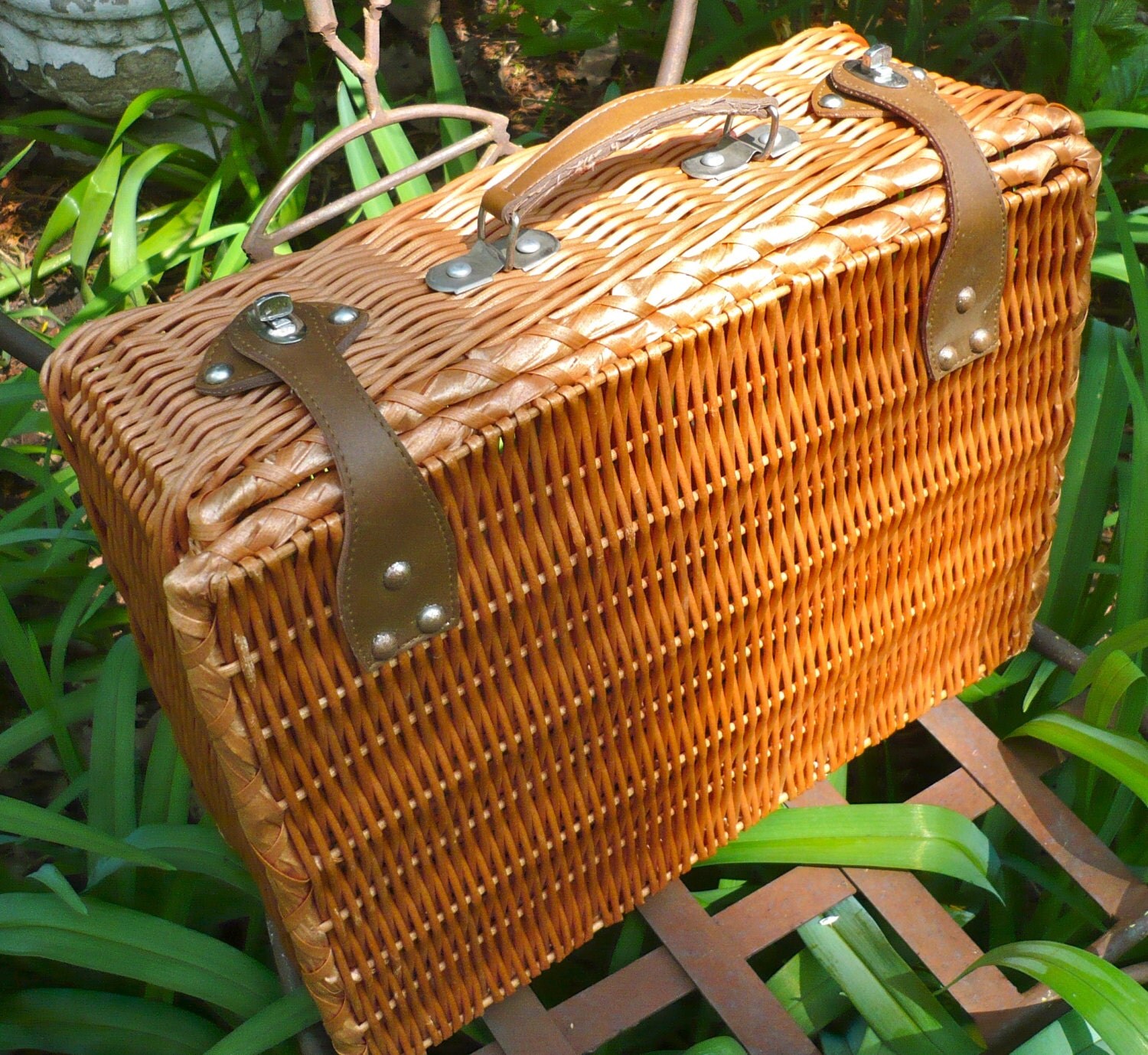 Picnic Basket Vintage Suitcase Basket Vintage Wicker Basket