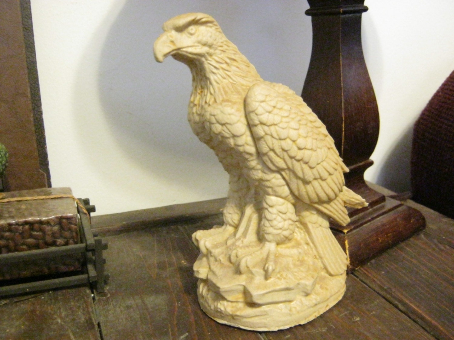 resin eagle figurines