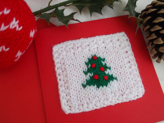 Knitted Christmas card christmas tree with baubles by ELFCITY