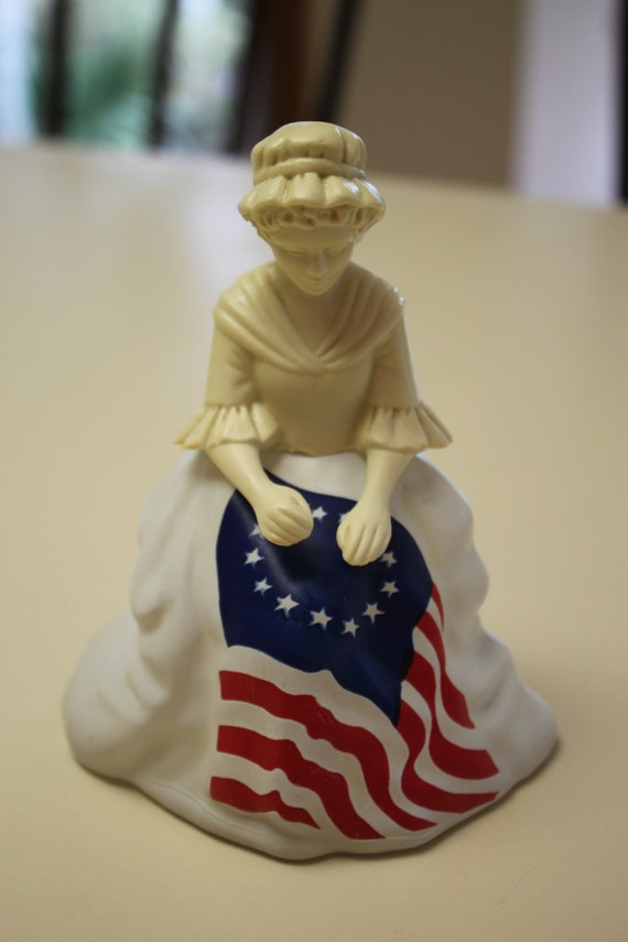 SALE...Vinatge Avon Betsy Ross Figurine