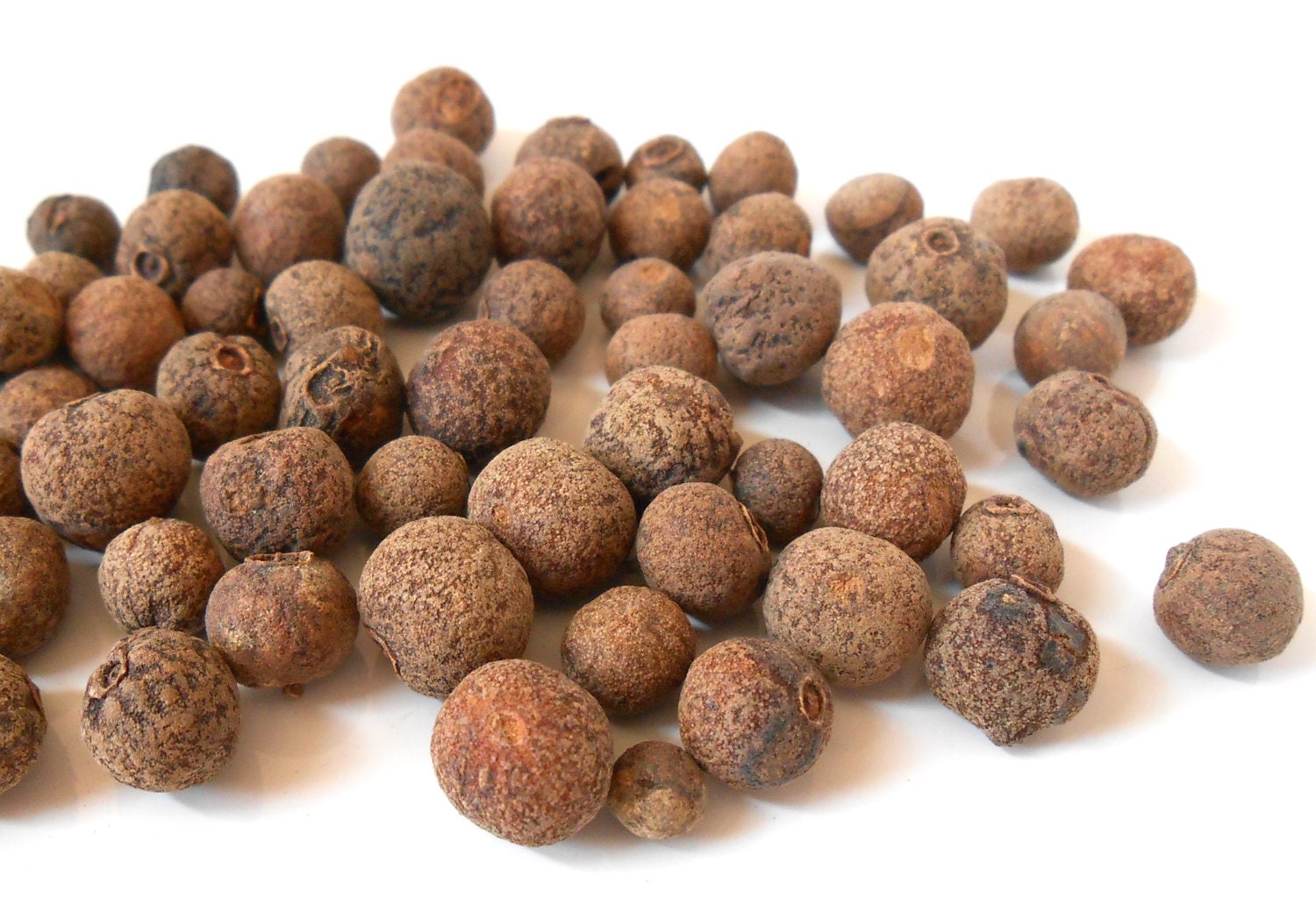 ALLSPICE BERRIES Organic Whole Delicious and Aromatic