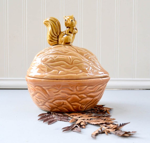 Vintage Nut Dish with Squirrel Lid Ceramic by PeachParlorVintage