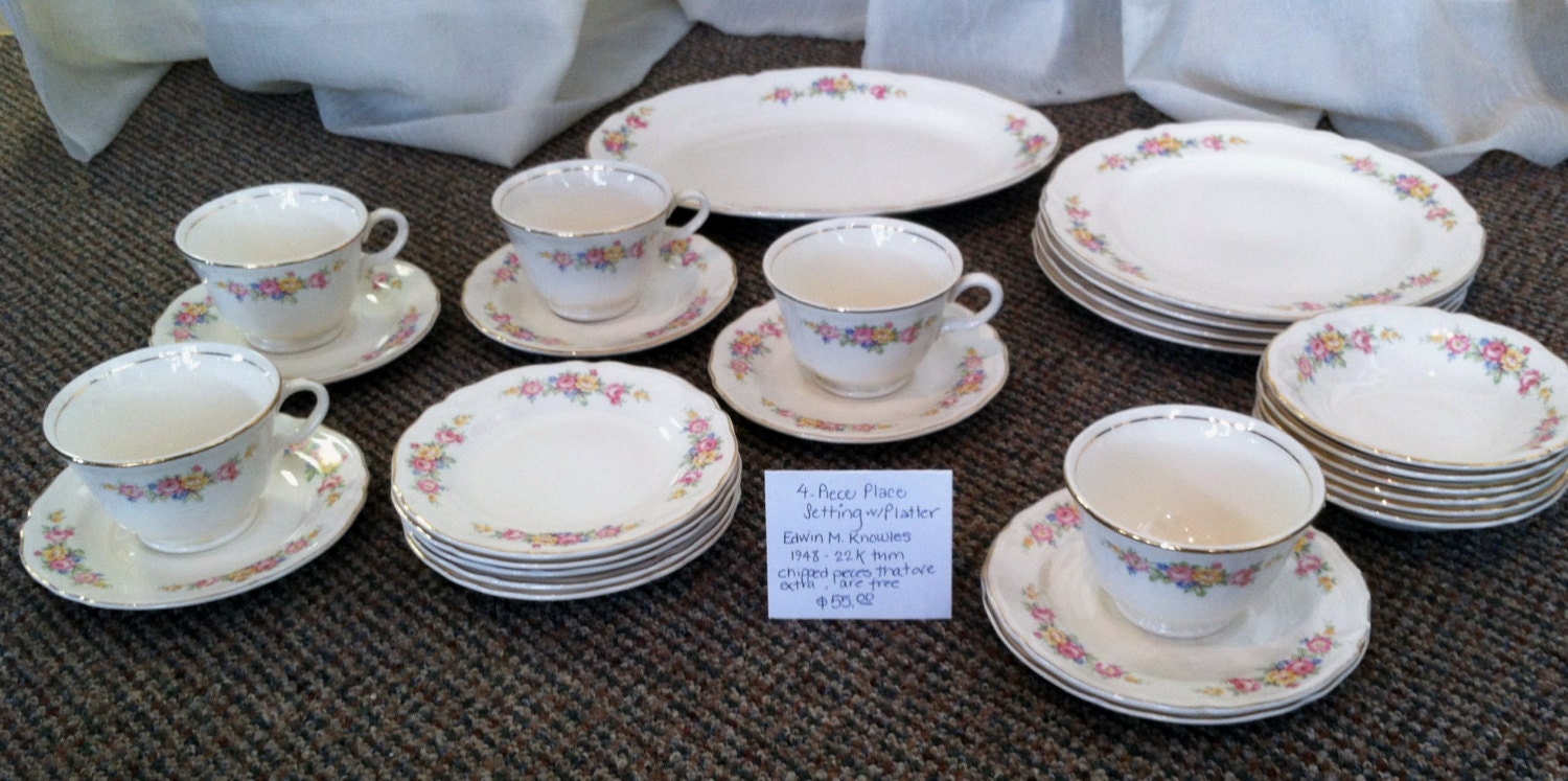 Vintage 1948 Gold Trimmed Edwin M Knowles Semi Vitreous China