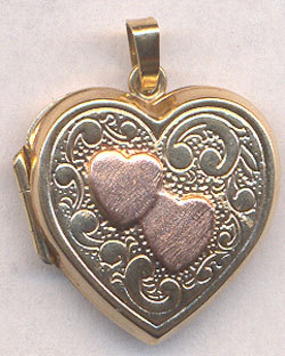 SALE...Vintage Locket...10K Gold Picture Locket...Rose Gold