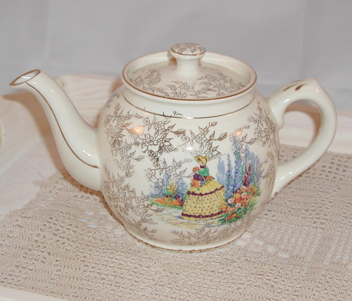 Vintage Sadler Teapot Crinoline Lady Design 1930s English