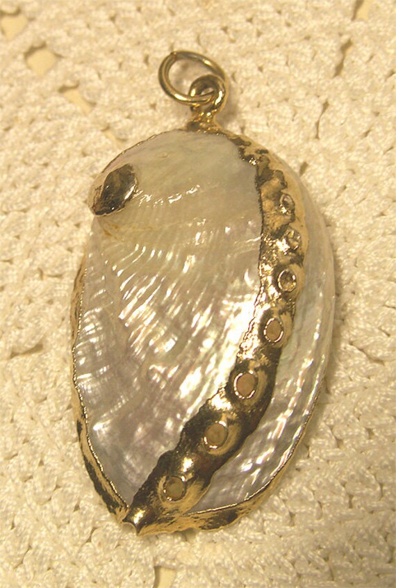 Gold Plate SHELL Pendant Iridescent Sea Shell 1.25 Inch