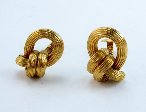 Vintage Trifari Earrings Rope Knots by EclecticVintager on Etsy