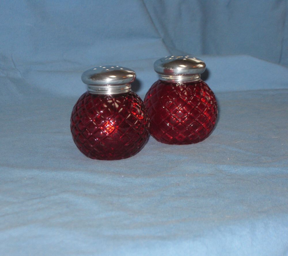 vintage DECO RED GLASS salt and pepper shakers
