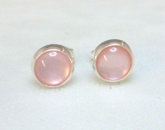 Classic round Pink Mother of Pearl and by SilverSirenStudios