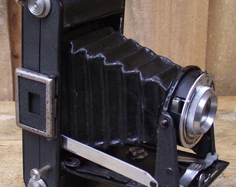 Tennar Folding Camera Vintage 1950s