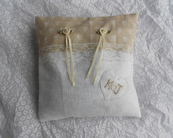 WEDDING RING PILLOW