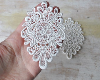 Pair of Cream Venice lace applique/ Medallion style lace/ Ivory/ Bridal couture/ Lace jewelry/ Altered couture/