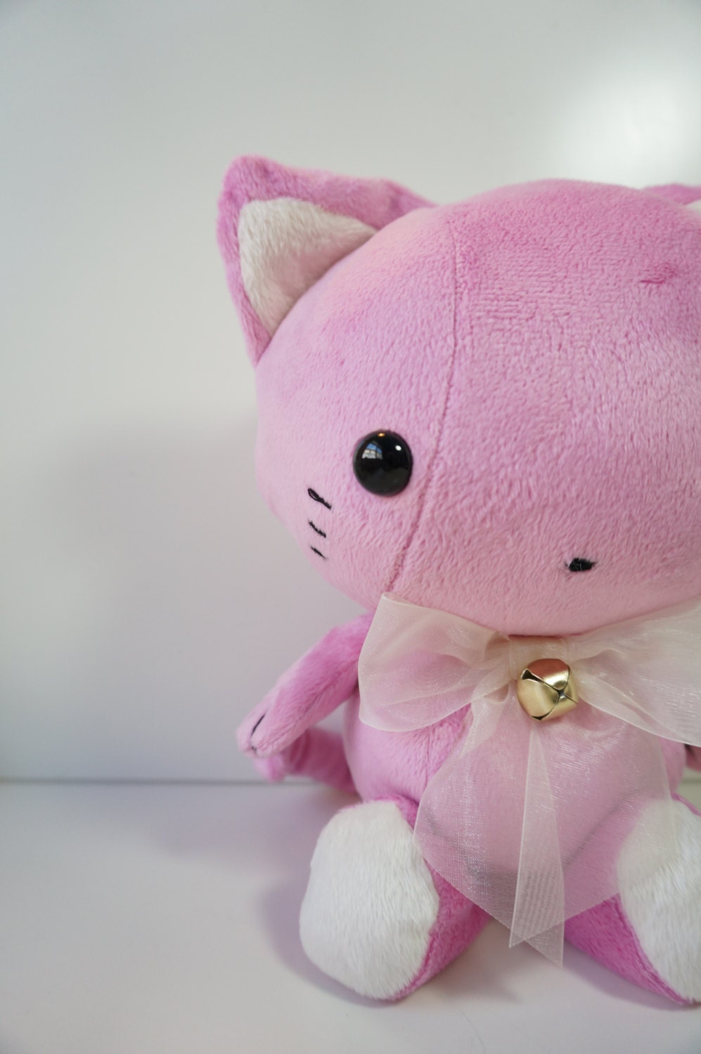 bellzi plush cat