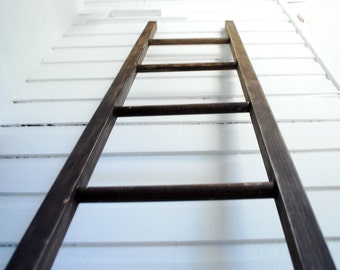 Orchard Style Rustic Wood Ladder with Vintage Look / 6 ft x 15 in