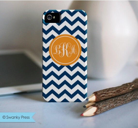 Monogrammed iPhone 5 case . Also for Samsung Galaxy S4, iPod Touch, iPhone 4, iPhone 3 - Chevronl Design Il_570xn