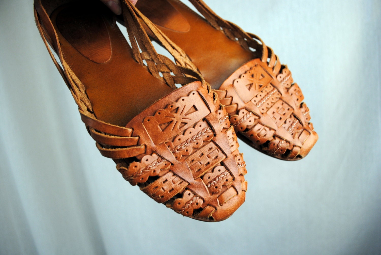 tan woven shoes ladies