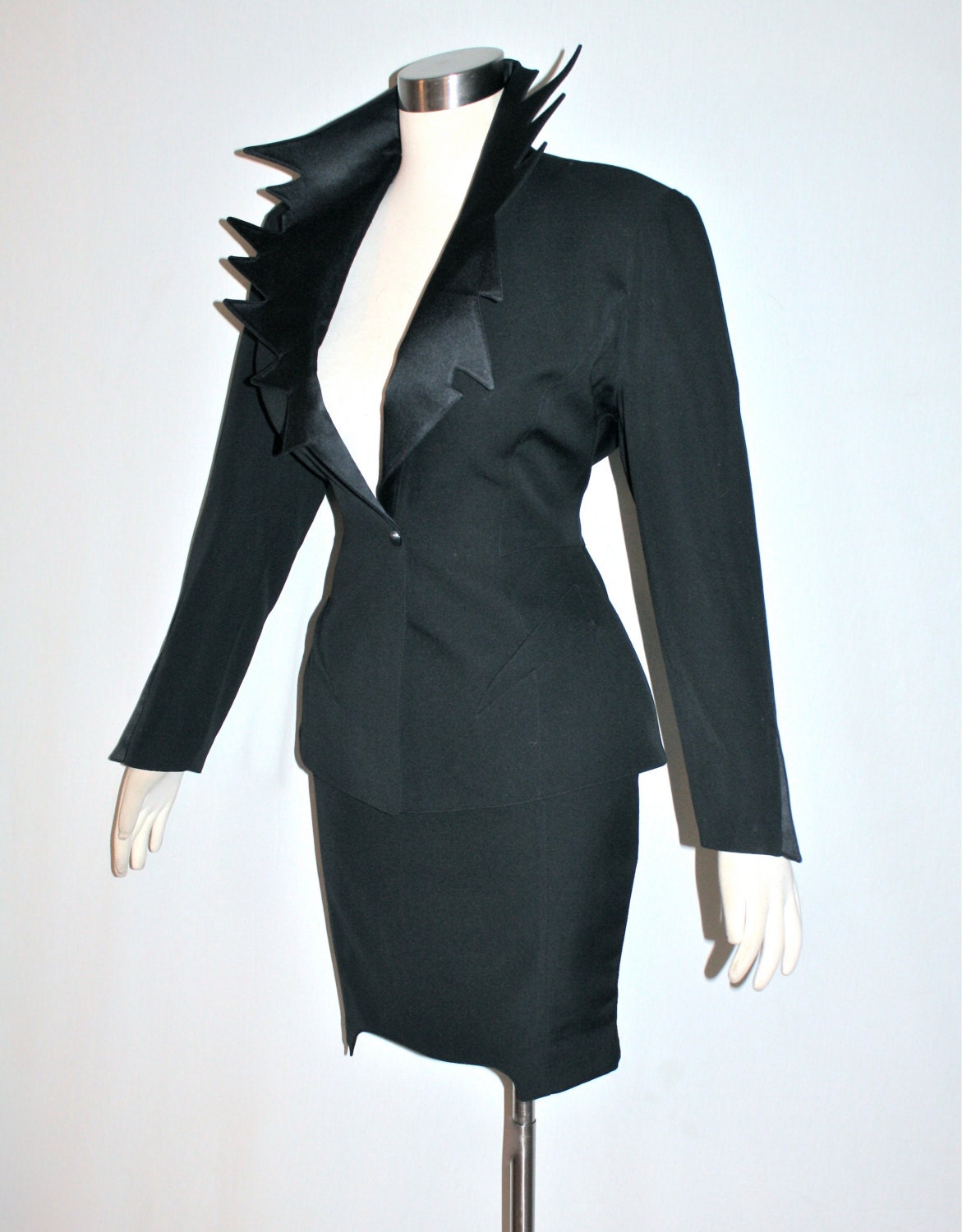 mugler vintage clothing