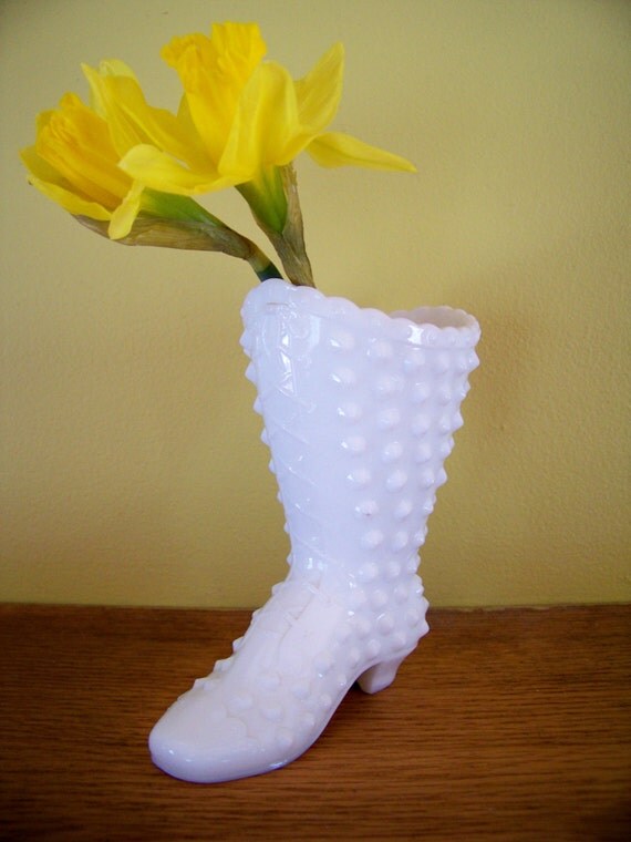 Milk milk by Victorian SundriesandSalvage Glass hobnail Fenton Vintage  glass lamp Hobnail floor