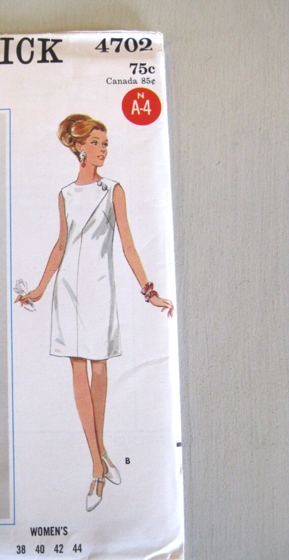 pattern button dress front 42 60s Draper Size Dress Butterick Pattern Bust 4702 Shift Megan Plus