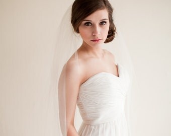 Fingertip Veil, Bridal Veil, Tulle Veil, Wedding Veil 40 inches - Clara Style 7713