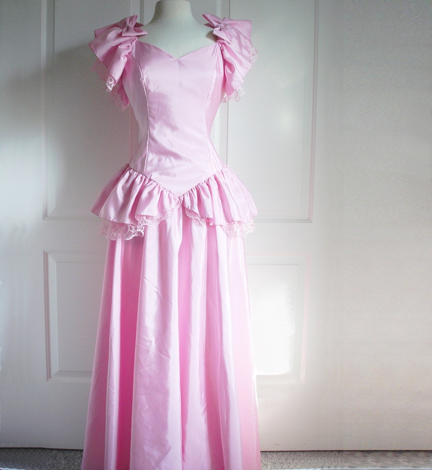 Vintage 80s Pink Party Dress Peplum Taffeta Prom Dress Lace
