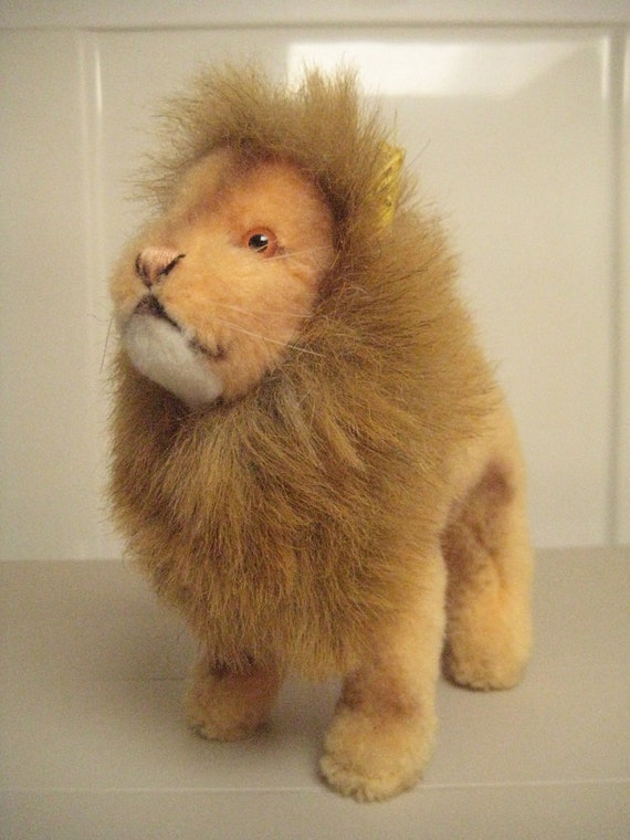 steiff lion vintage