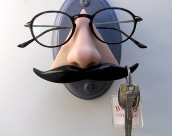 Wall mounted nose eyeglass holder, Wall decor, Novelty mustache key hook, Eyewear display, organizer,sunglasses display