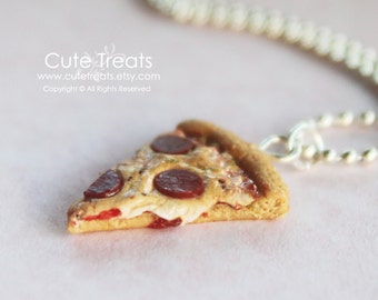 Miniature food jewelry - Pizza necklace