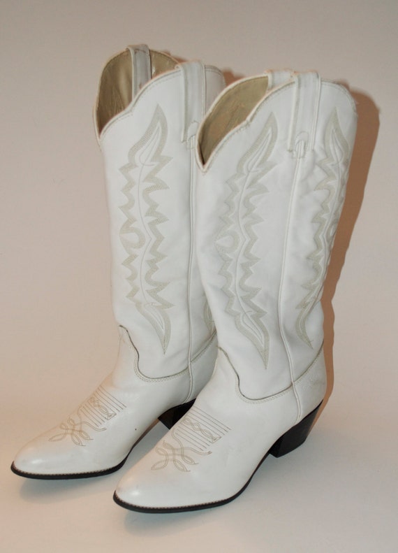 White Cowboy Boots Size 9 1/2. by LaGrunge on Etsy