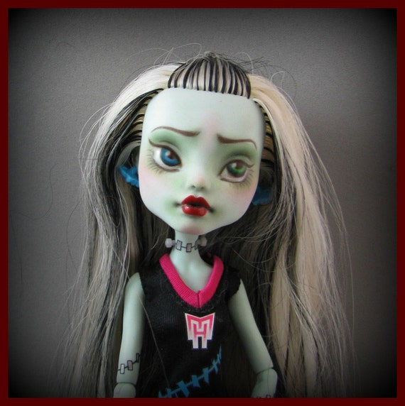 SALE Monster High Frankie Stein Cheerleader Repaint Face-up