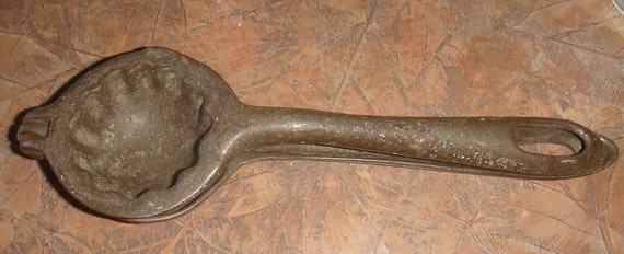 Antique lemon squeezer Clearance