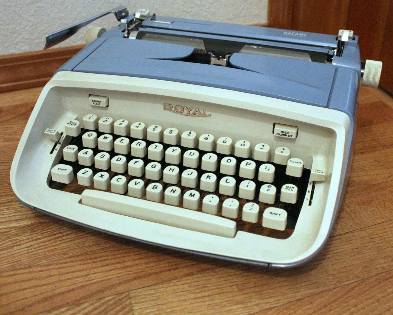 royal safari typewriter