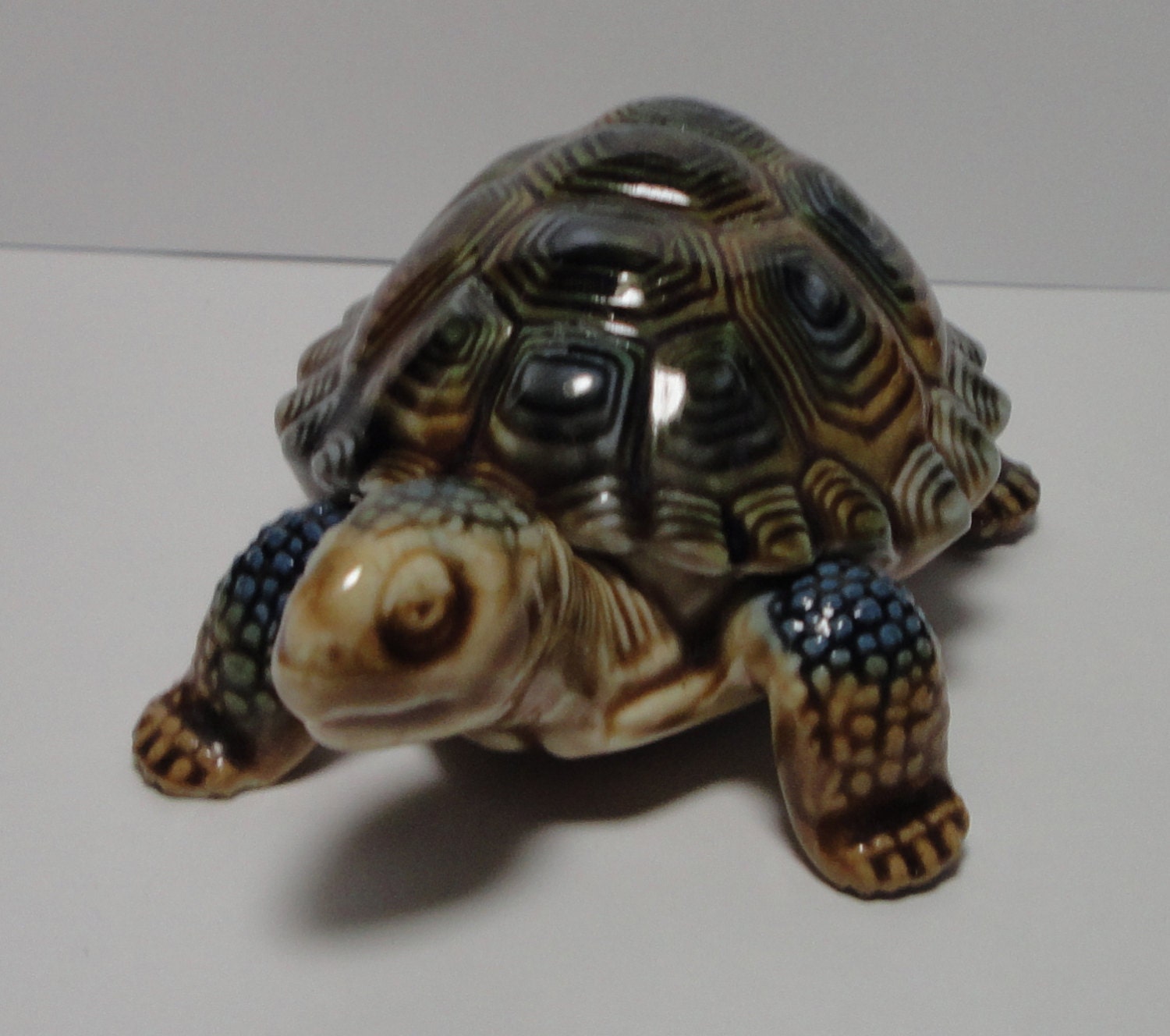 Vintage Wade Porcelain Turtle trinket Box.