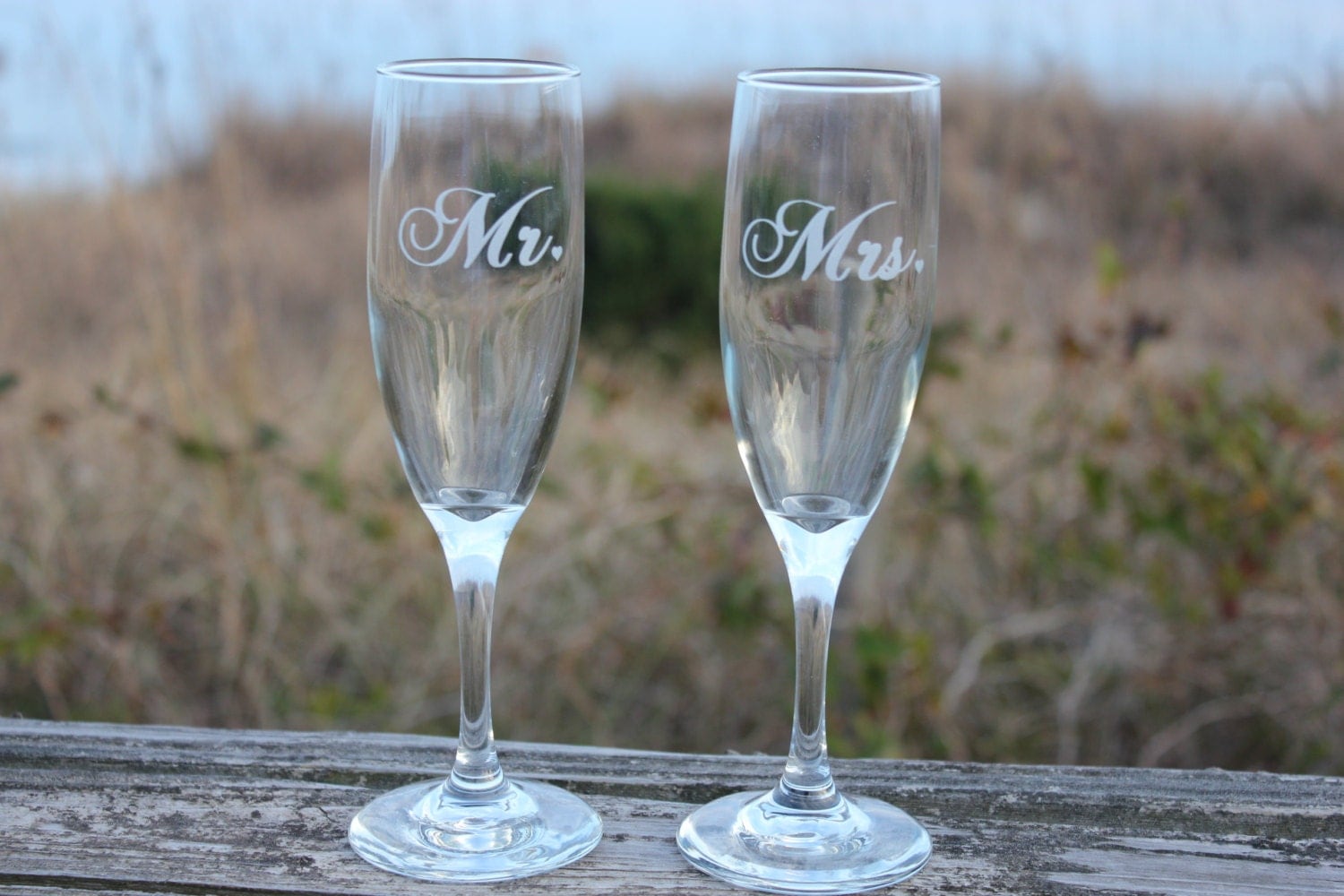 Wedding Toasting Flutes Champagne Flutes Mr Mrs with heart