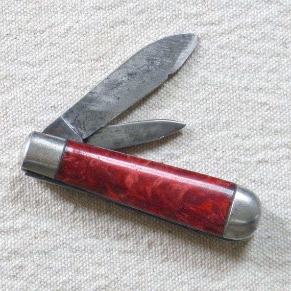 Vintage USA Hammer Brand Pocket Knife with Celluloid Handle
