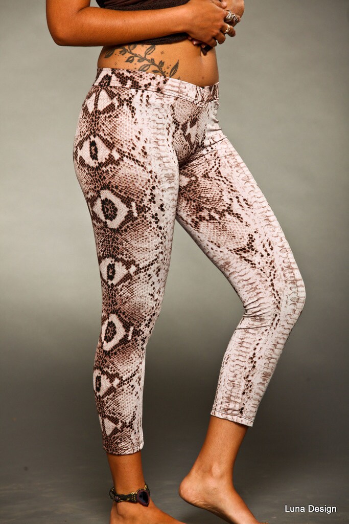 snakeskin gym leggings