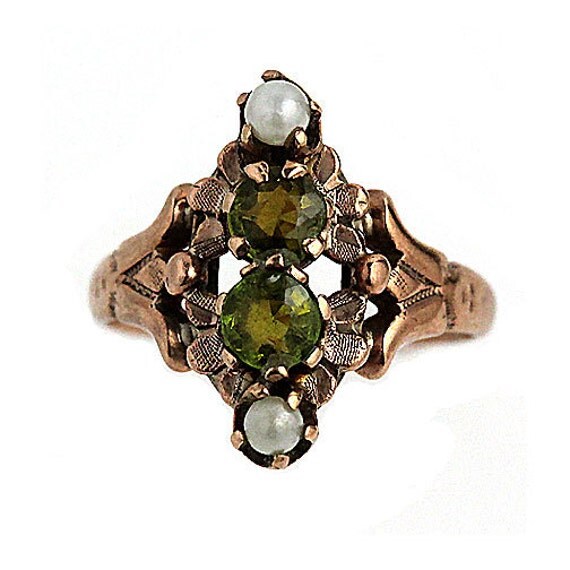 Antique Art Deco Peridot Ladies Ring Vintage by ArtDecoDiamonds