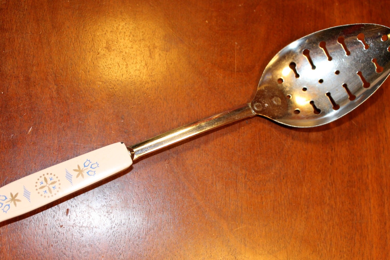 Vintage Ekco Slotted Spoon Kitchen Utensils Blue Tulip and Gold Handle