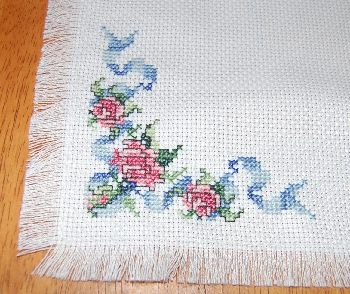 Roses and Ribbons Cross Stitch Mat/ Table Topper