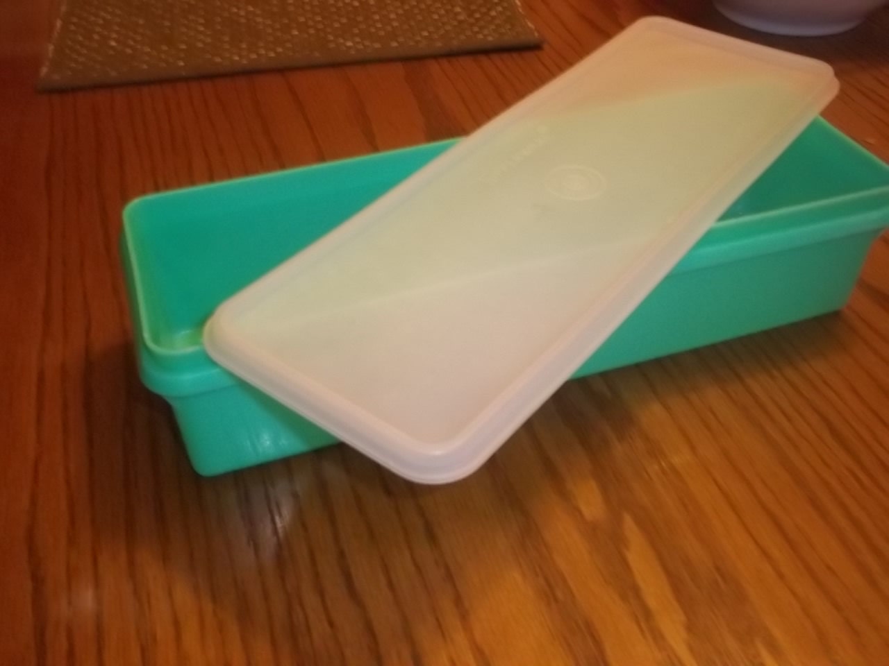 Vintage Tupperware Celery Keeper Crisper from 70s in Green