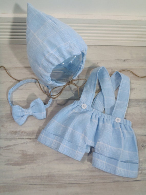 Baby boy shorts tie hat set in baby blue linen. newborn