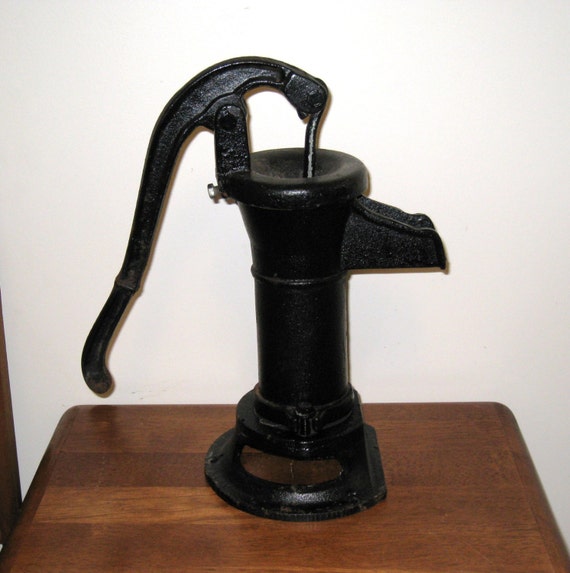 Primitive Black Cast Iron Well Pump / Pitcher Pump / Kitchen