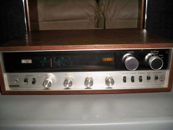 Vintage 1970's Claricon AM/FM Stereo Receiver