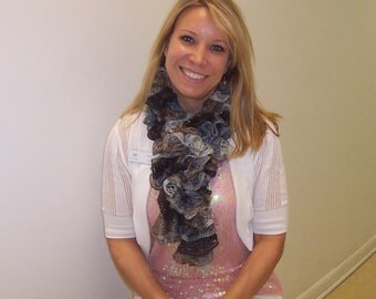 hand knit ruffle "doily" scarf
