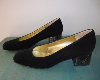 Vintage Bruno Magli Black Suede Pumps Shoes Metal Heels Size 8 AA