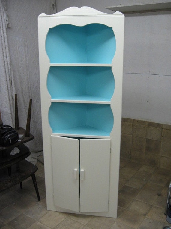 Vintage Corner Cabinet 95