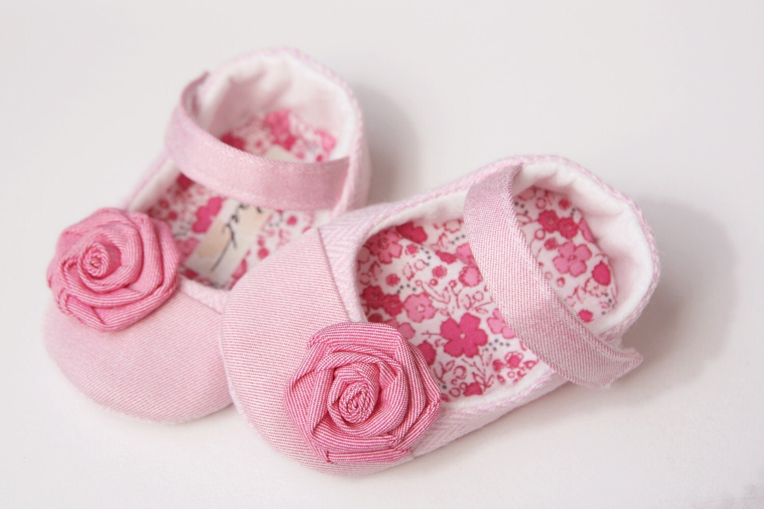 Baby girl shoes Pink mary janes with flower Ballerina