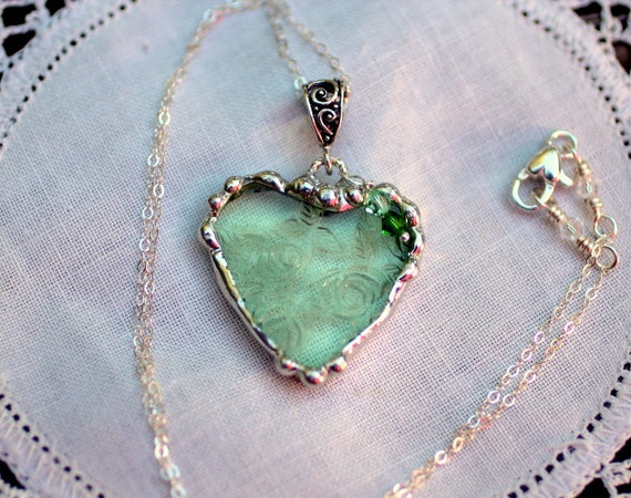 Depression Glass Jewelry Heart Pendant Sharon Cabbage Rose
