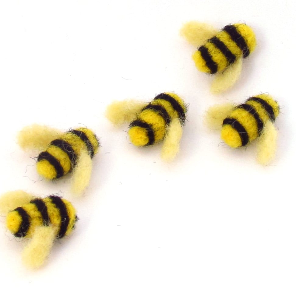 5 Needle Felted Bees felt bumble bee decorations small