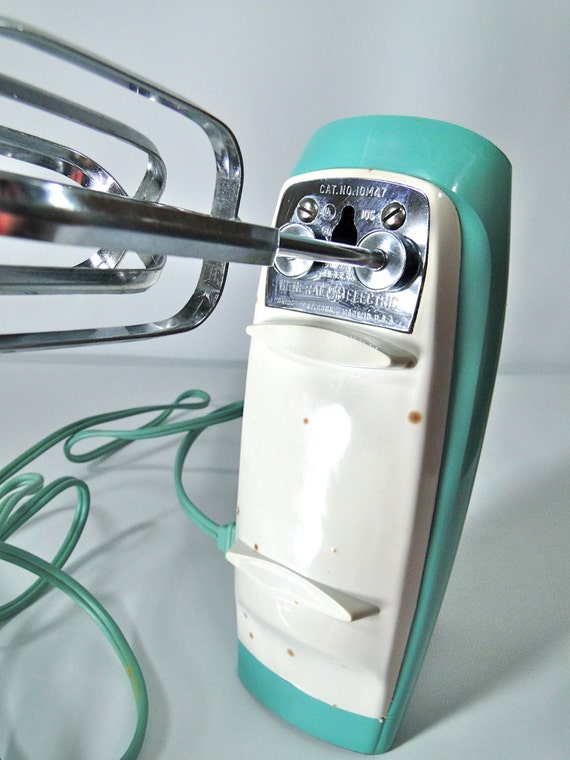 Vintage Hand Mixer Turquoise General Electric Kitsch 1950s